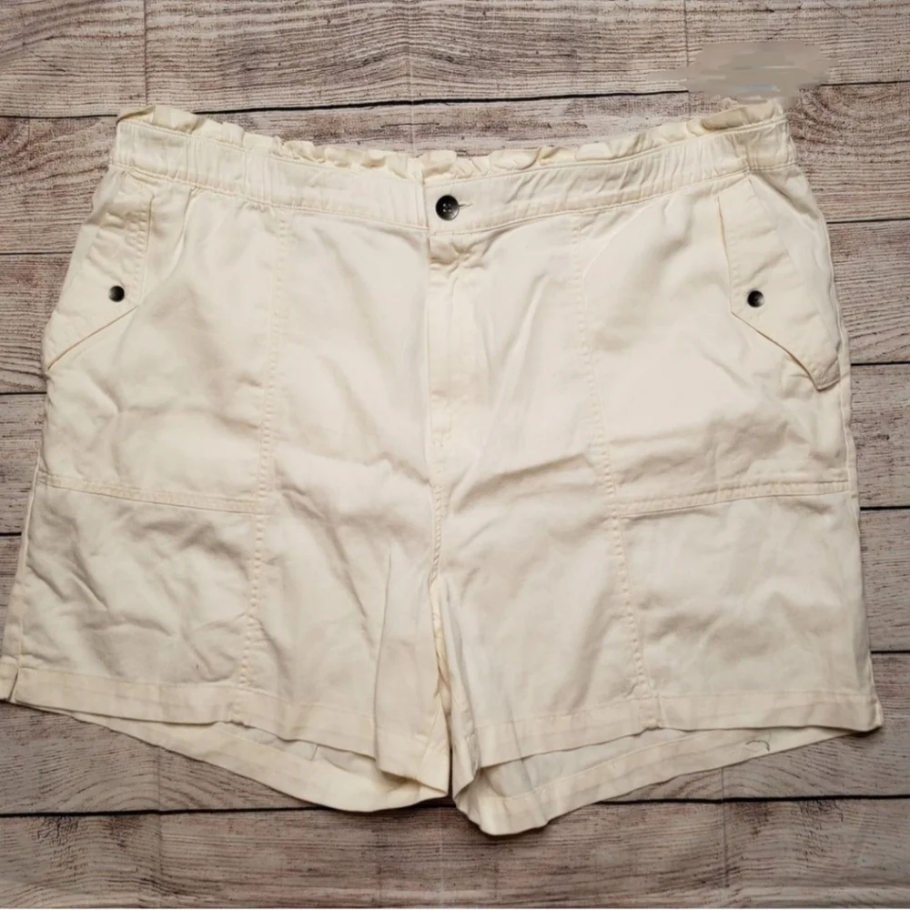 OLD NAVY Cream Pull On Paper Bag Shorts Women's XL Casual Summer Neutral EUC